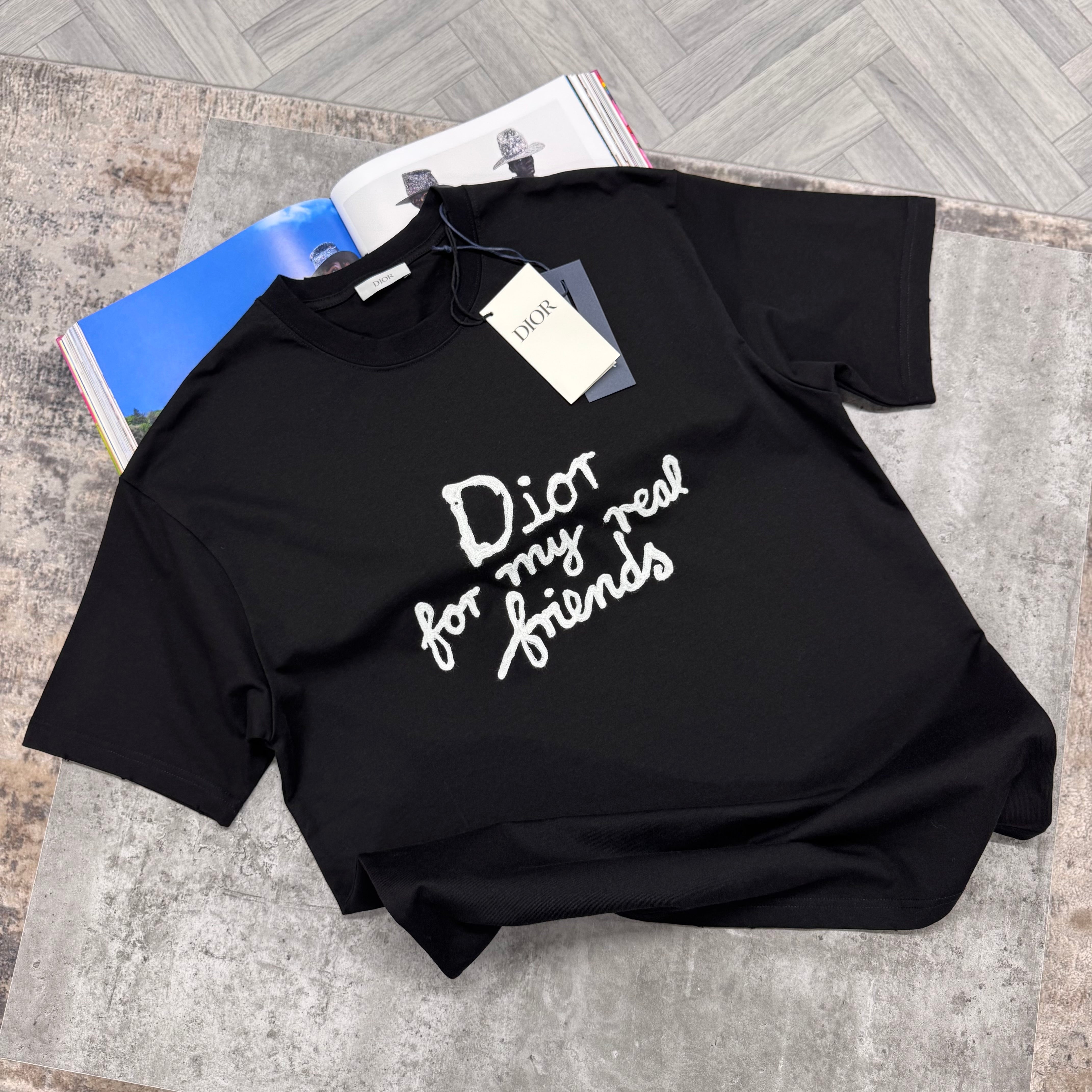 CD FRIENDS T SHIRT - BLACK