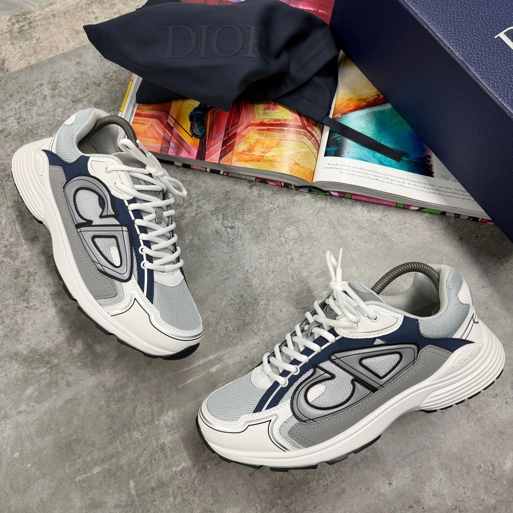 B30 TRAINER - WHITE / BLUE