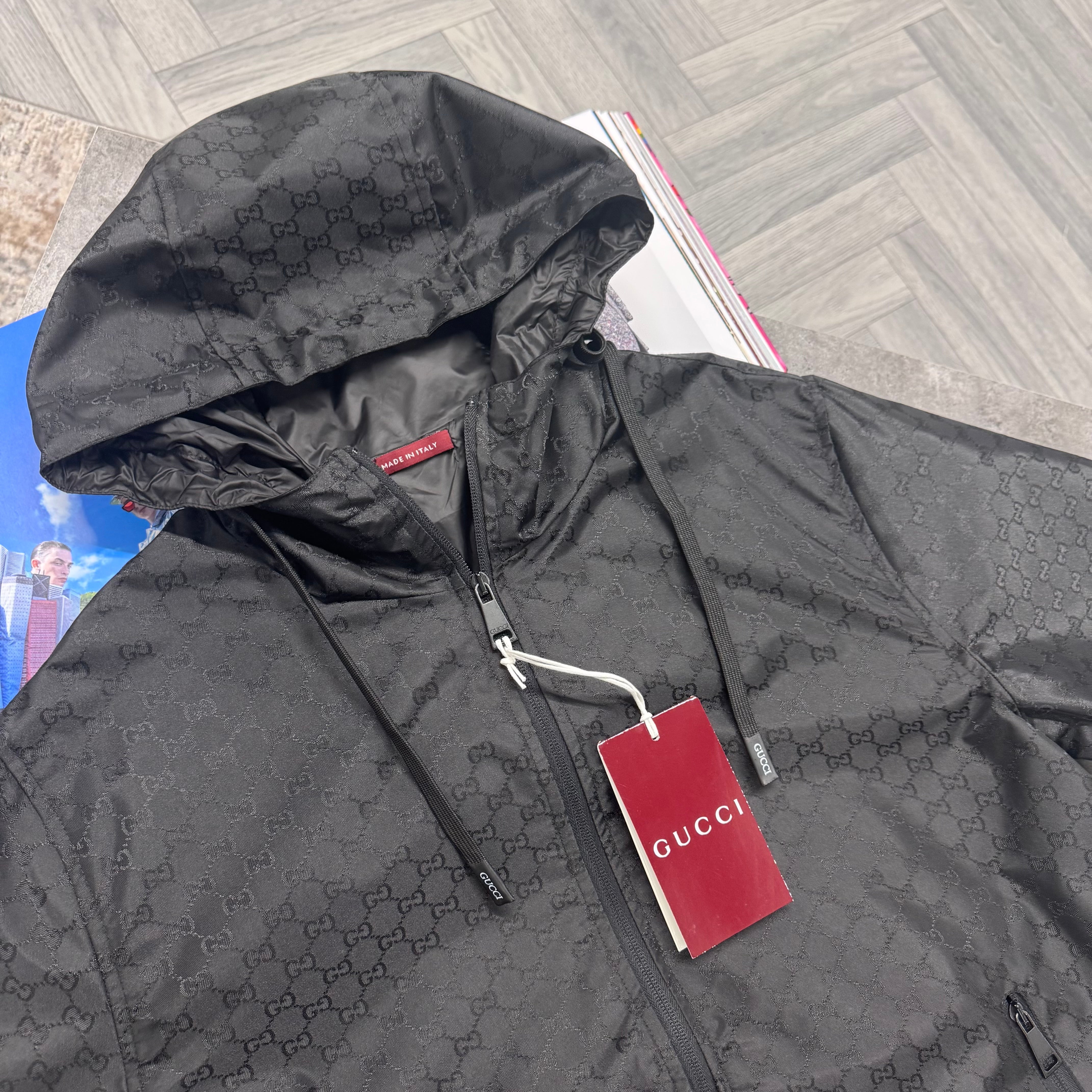 GCI REPEAT LOGO WINDBREAKER - BLACK