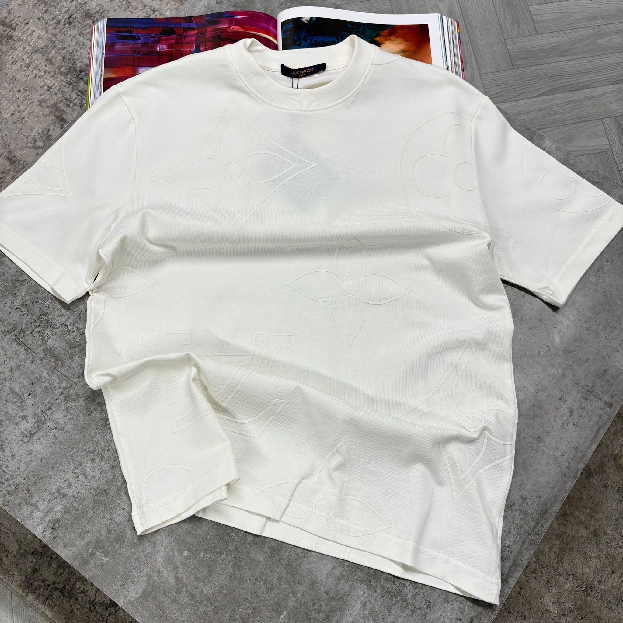 LVE BIG LOGO T SHIRT - WHITE