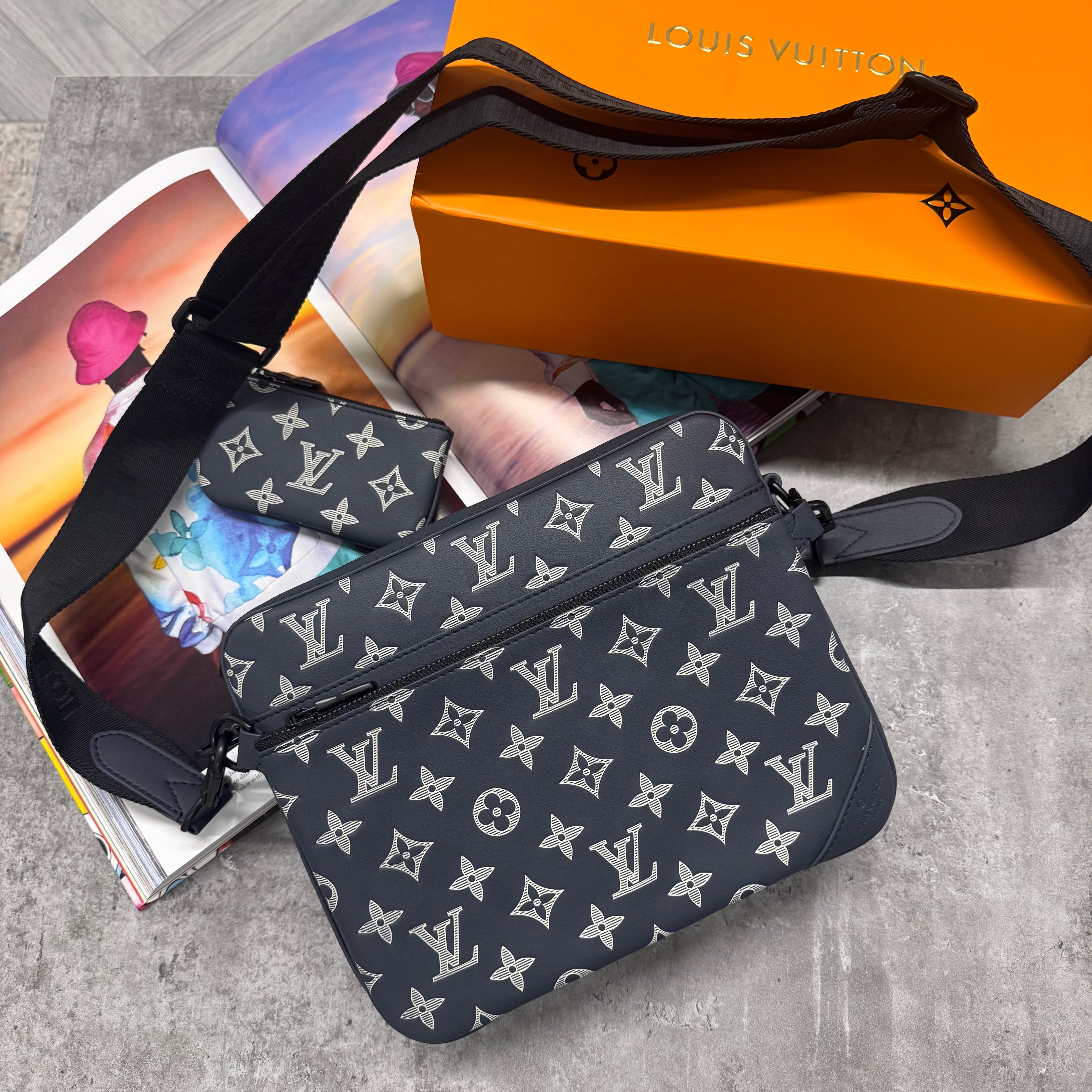 (PRE ORDER) LVE TRIO BAG - NAVY