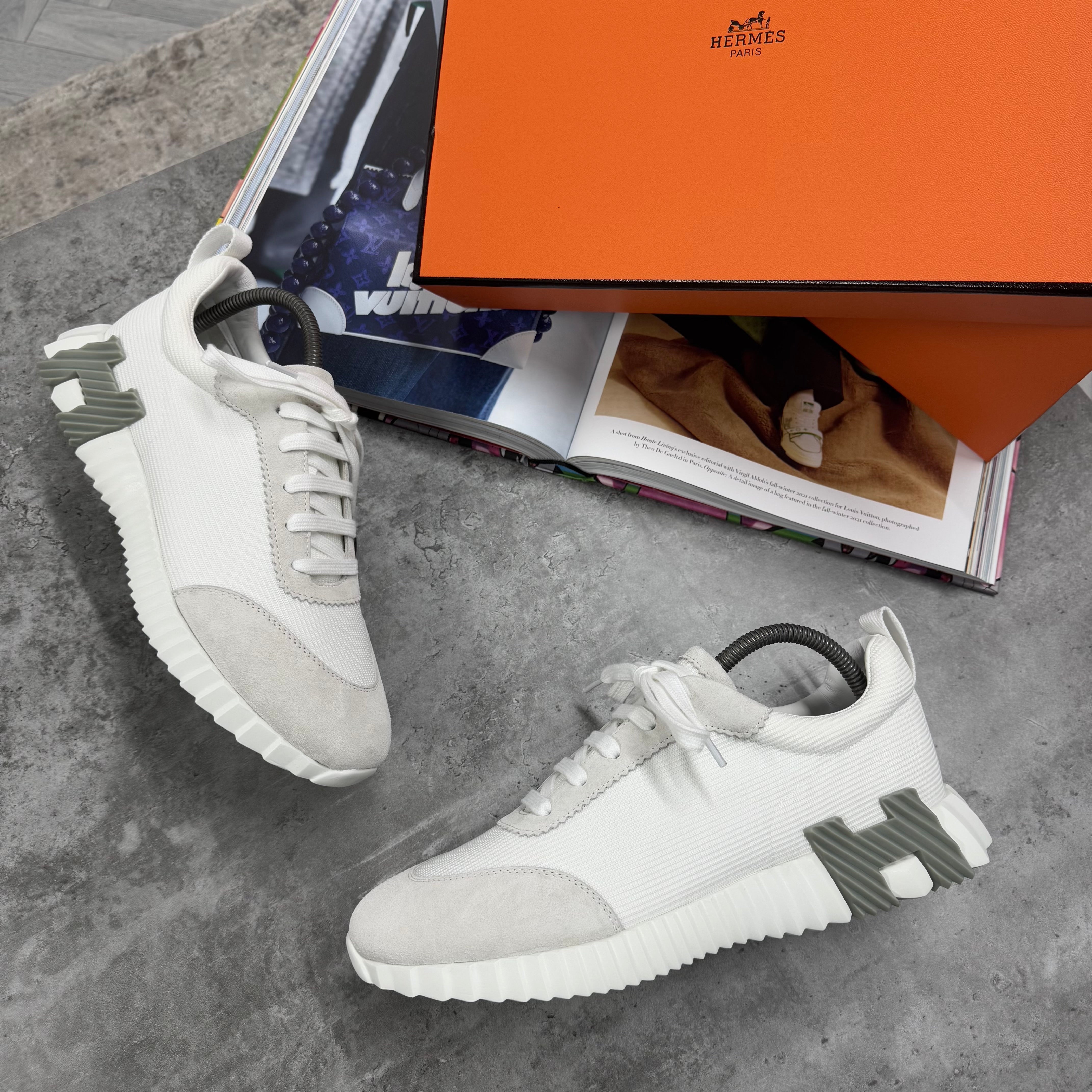 HMES TRAINER - WHITE