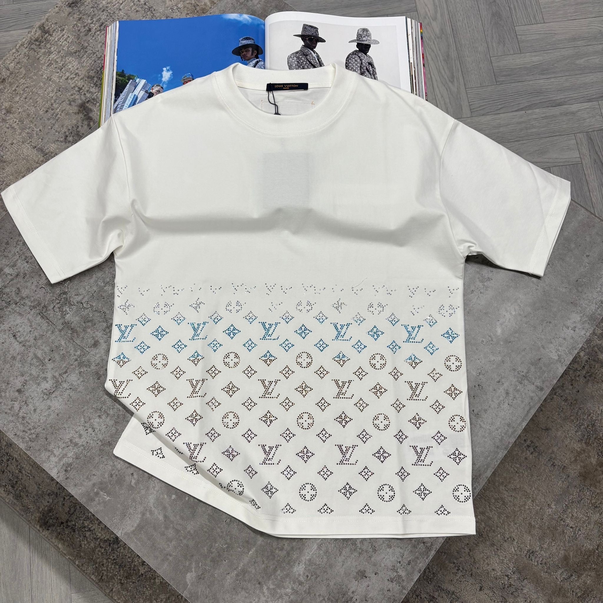 LVE MONO LOGO T SHIRT - WHITE