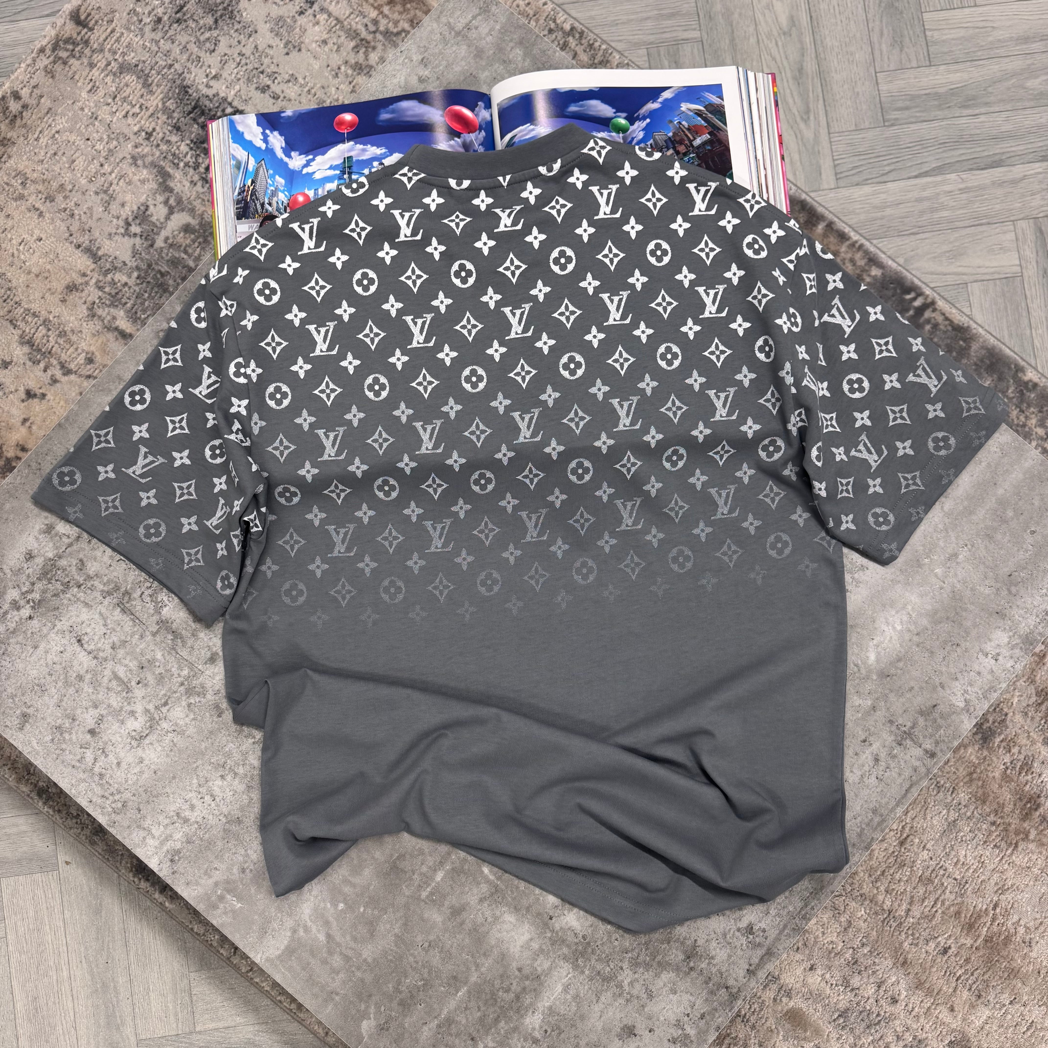 LVE MONOGRAM T SHIRT - GREY