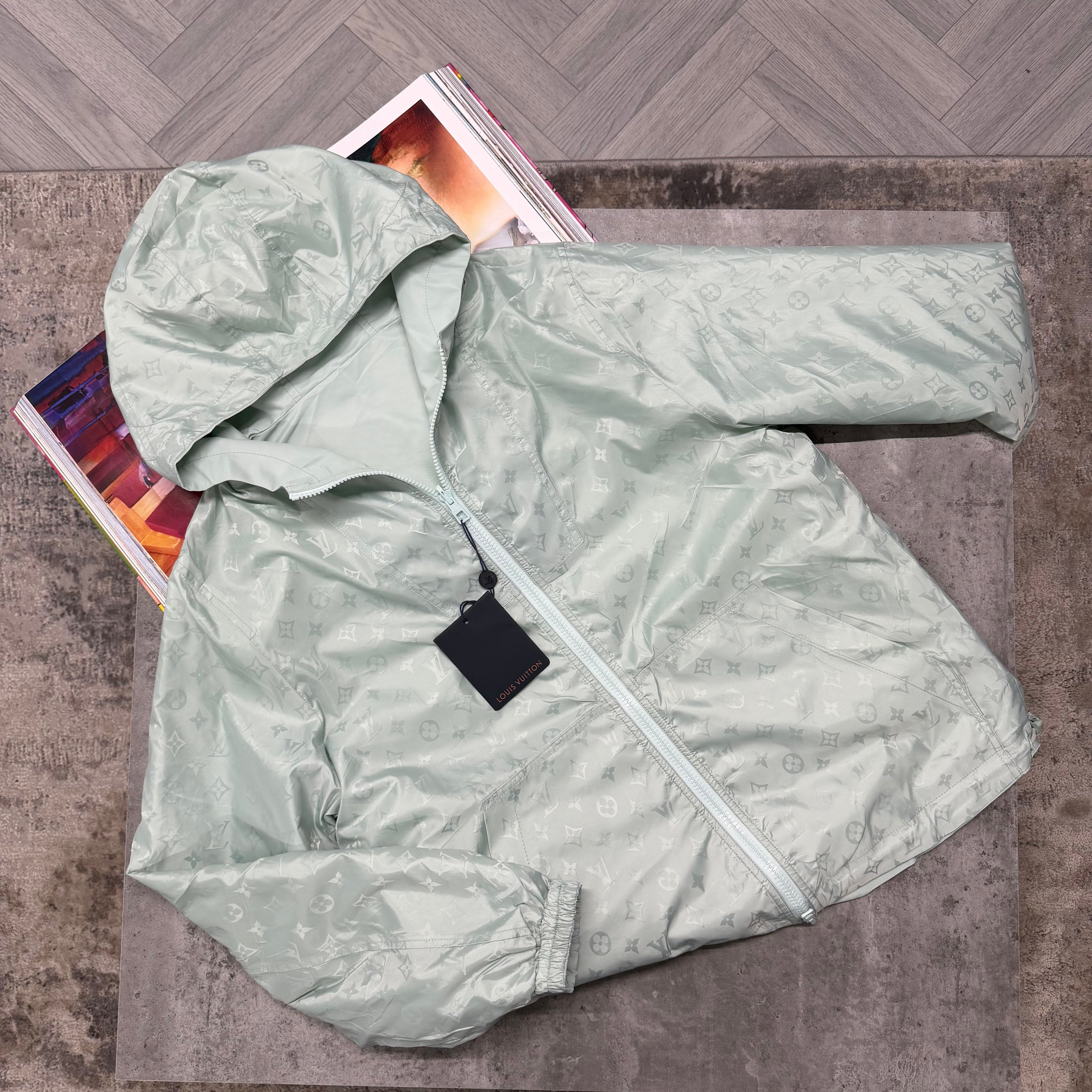 LVE REVERSIBLE MONOGRAM JACKET - MINT