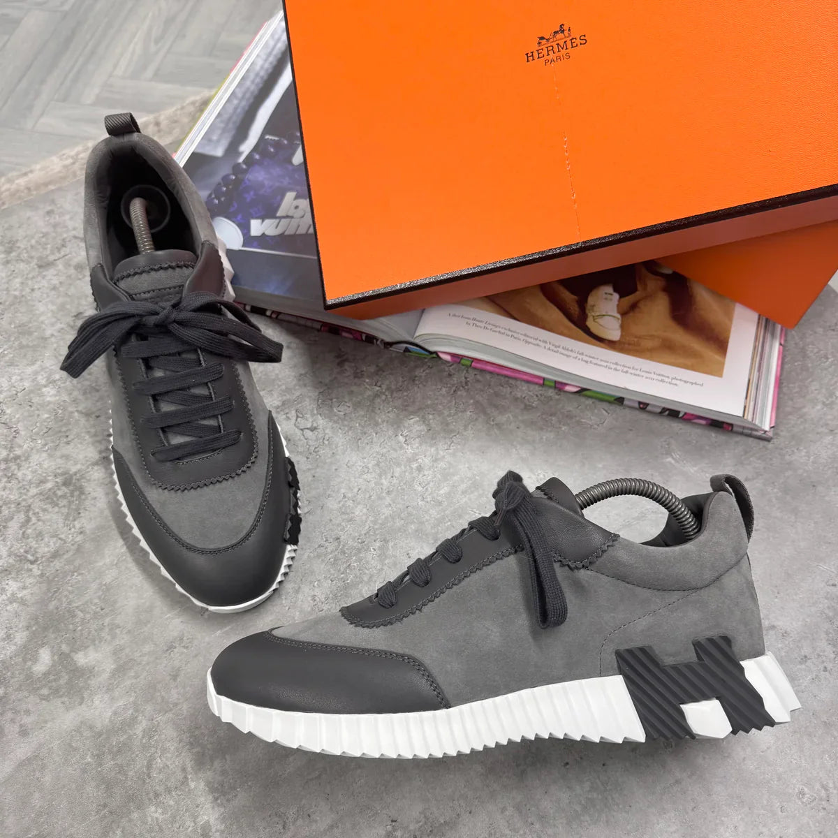 (PRE ORDER) H TRAINER - GREY