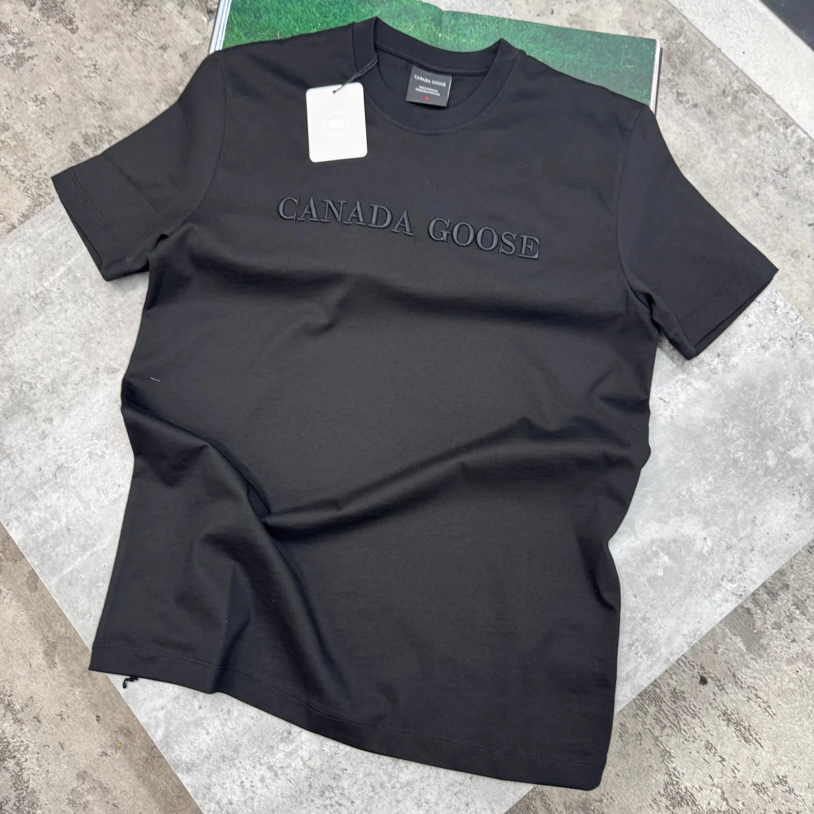 CG BADGE T SHIRT - BLACK