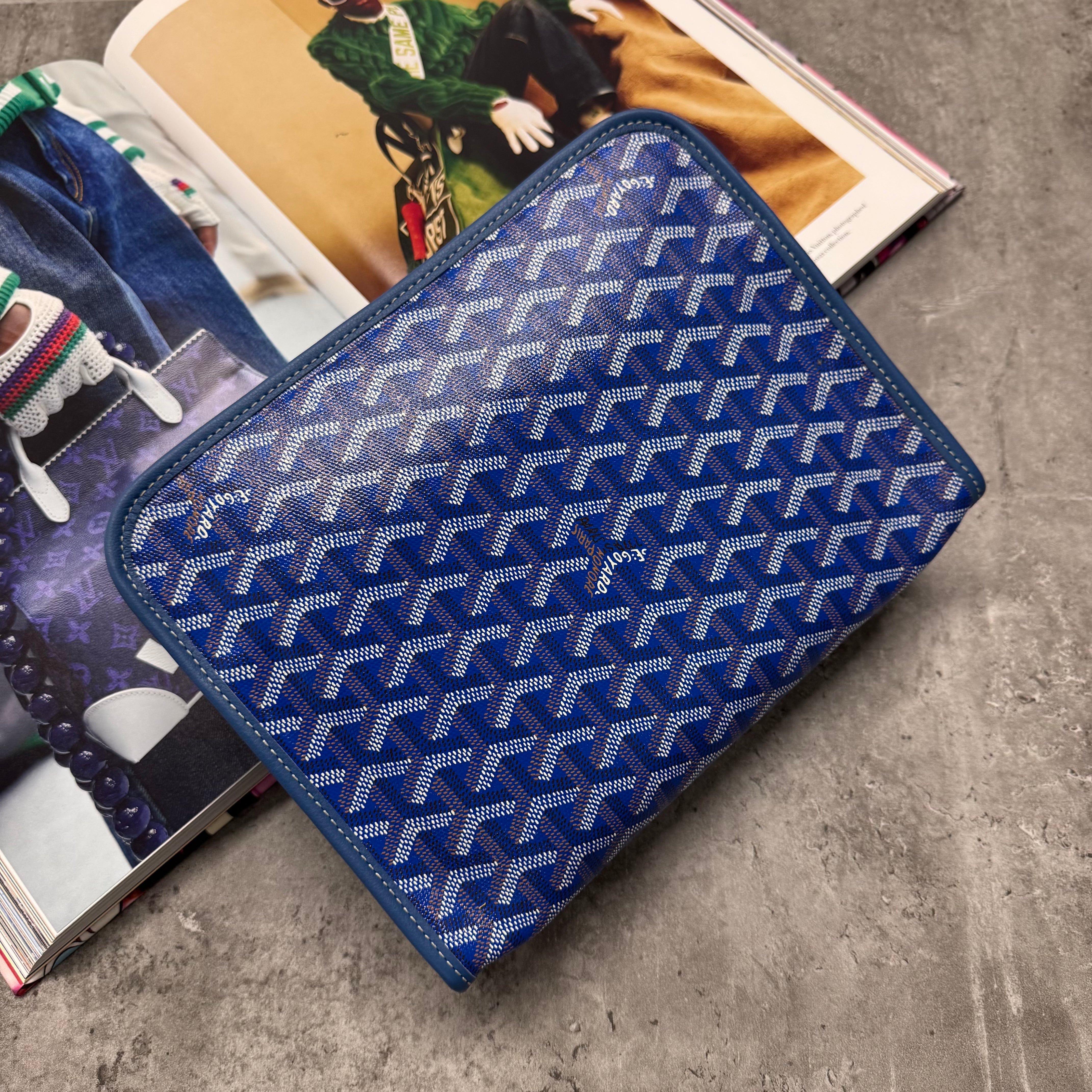 GYRD POUCH BAG - BLUE