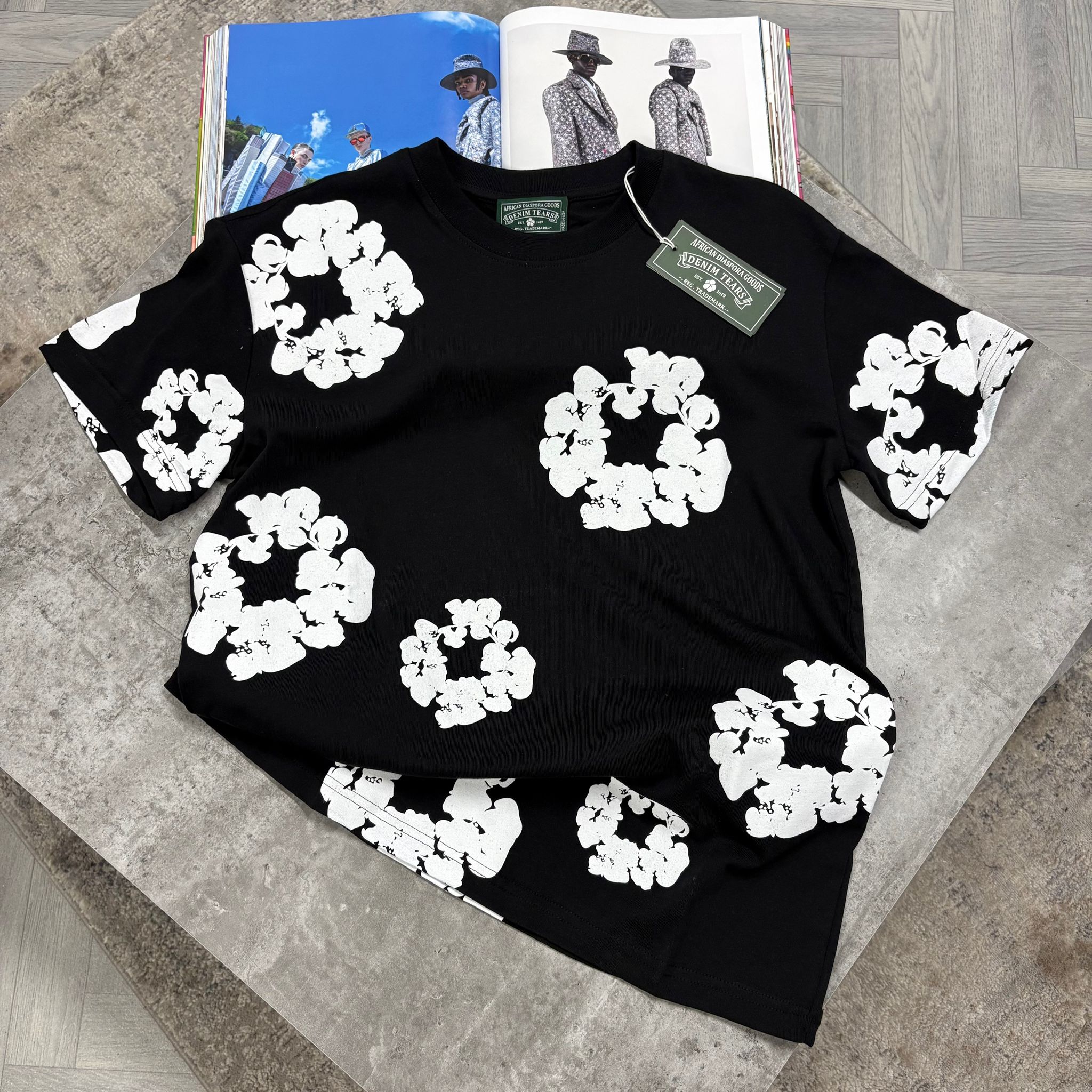 DEN T T SHIRT - BLACK