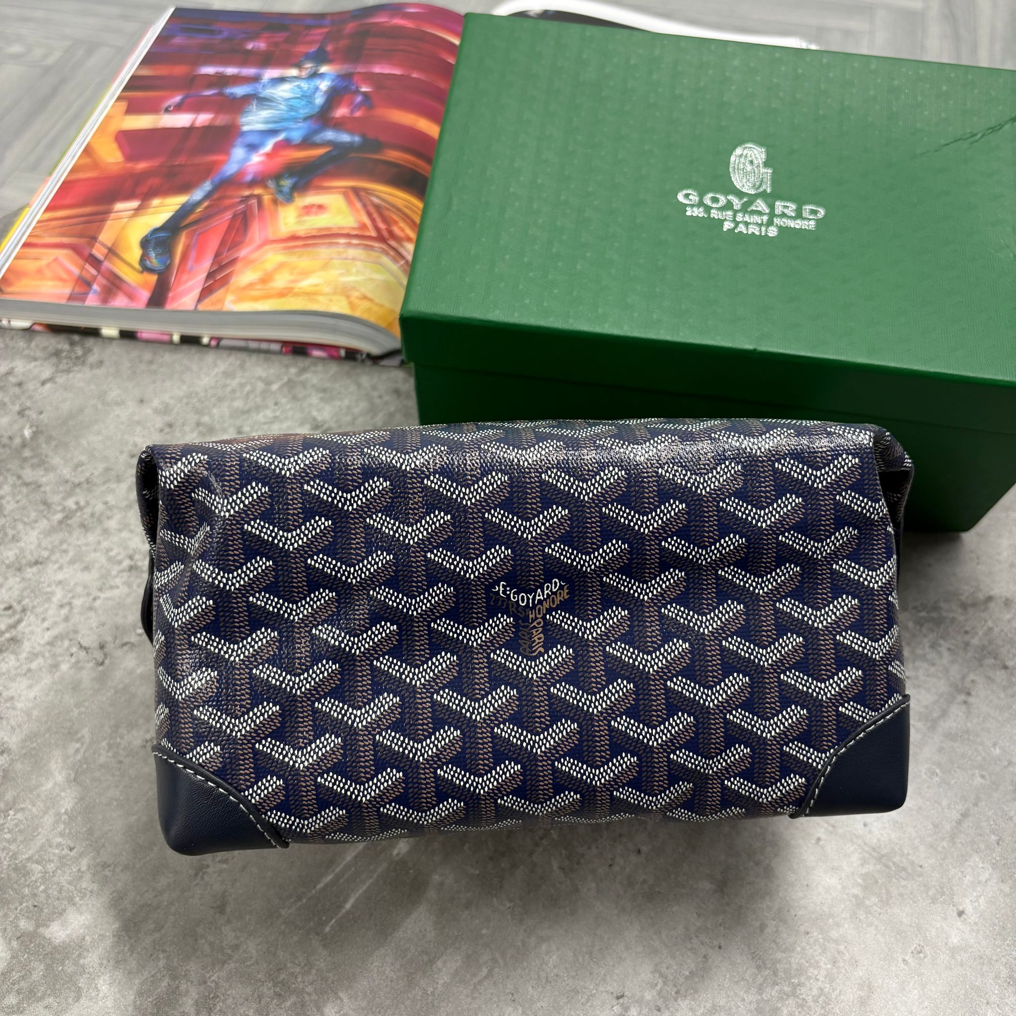 GYRD POUCH BAG - NAVY BLUE