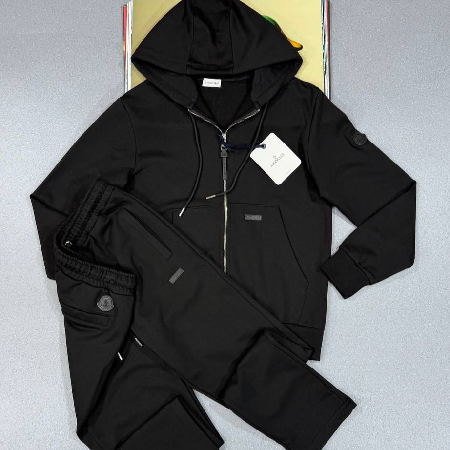MNCLR Tracksuit - Black