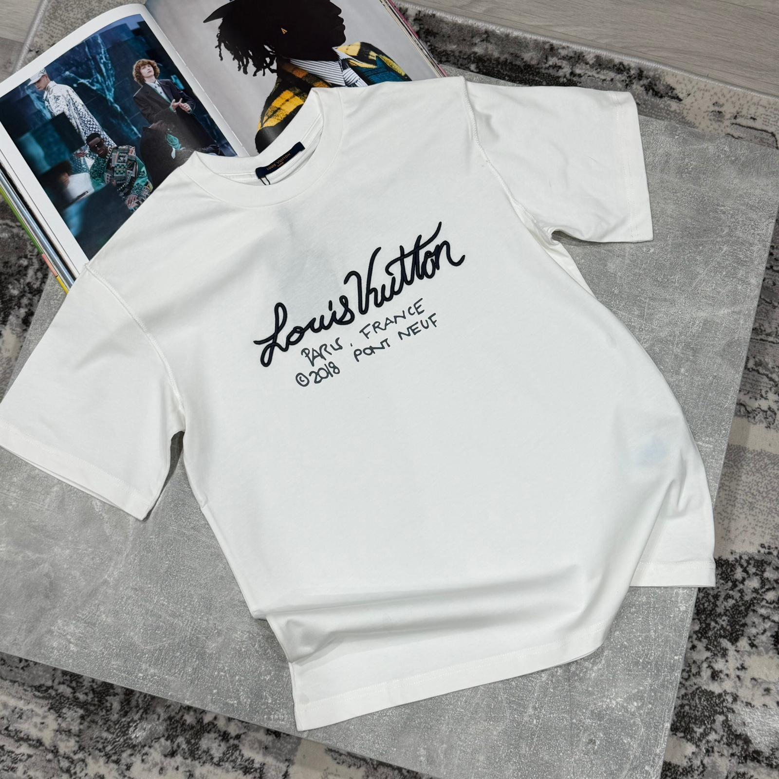LVE LOGO  T-SHIRT - WHITE