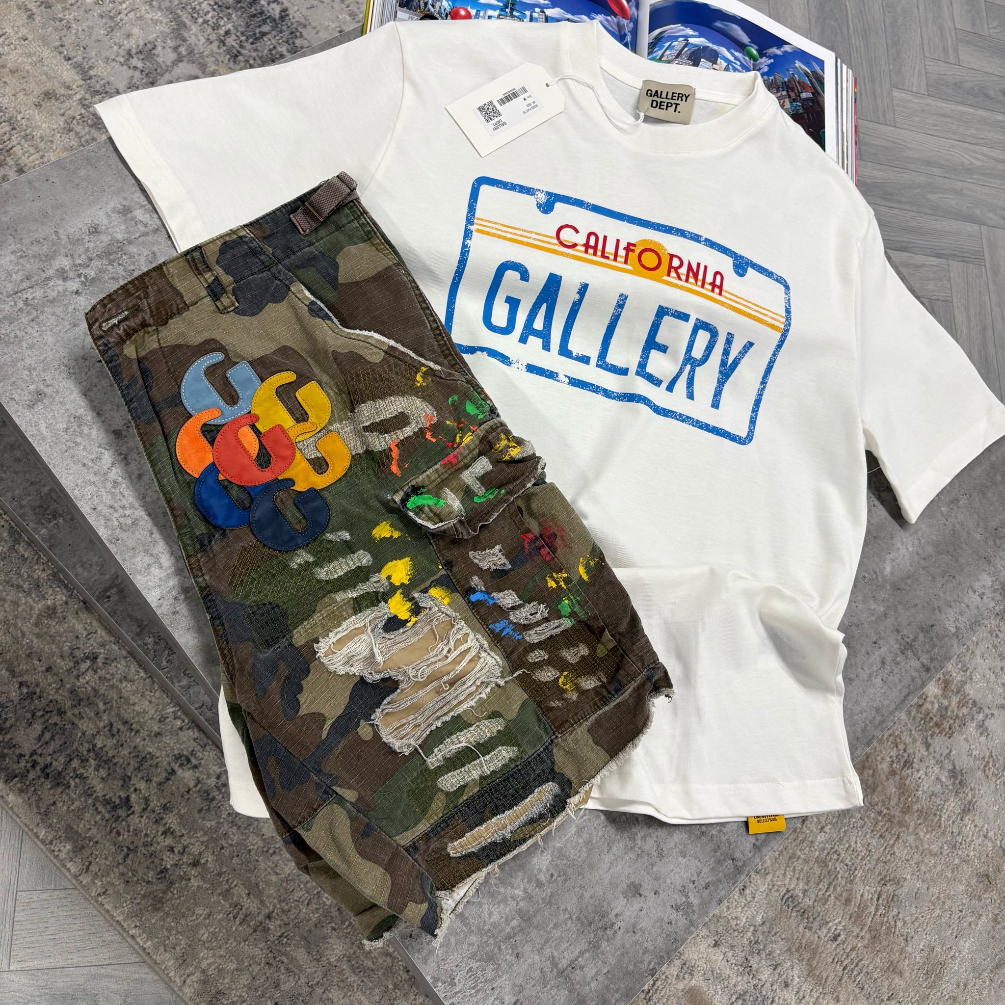 (PRE ORDER) CH - T-SHIRT & SHORT SET - White & Camo