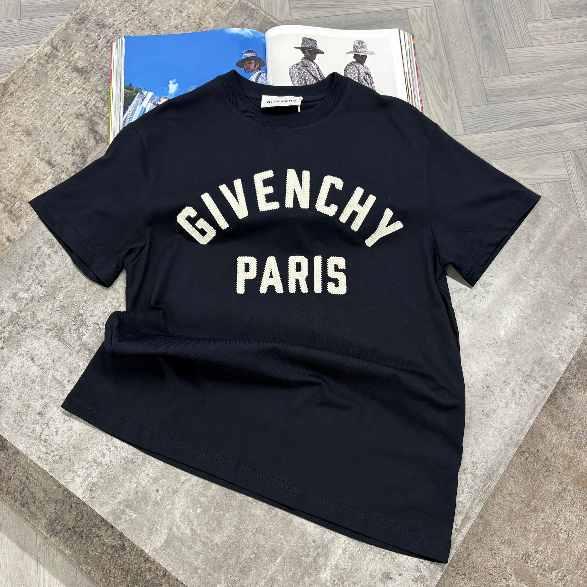 GIVENCHY T SHIRT - NAVY