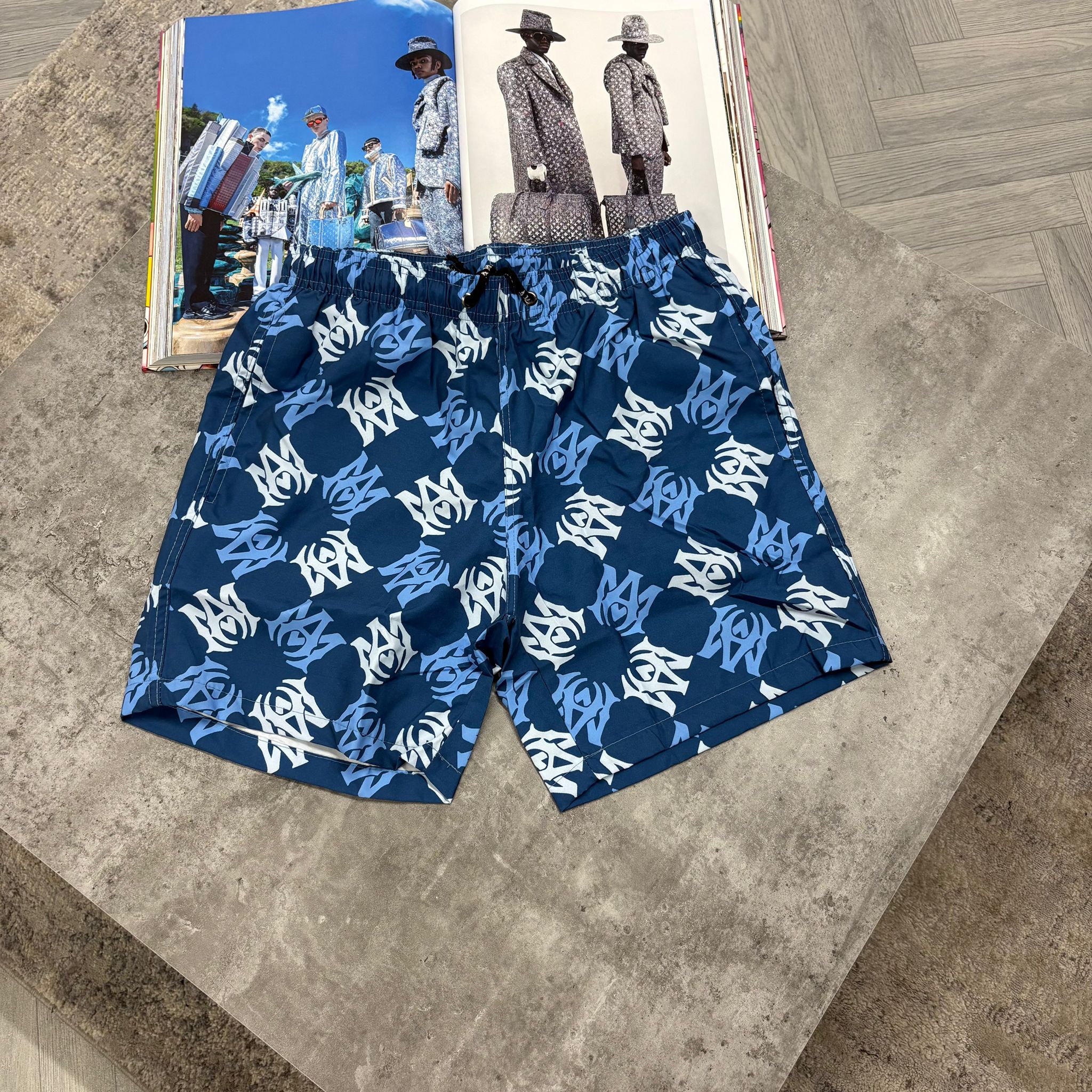 AMI PRINT SWIM SHORTS - SKY/BLUE