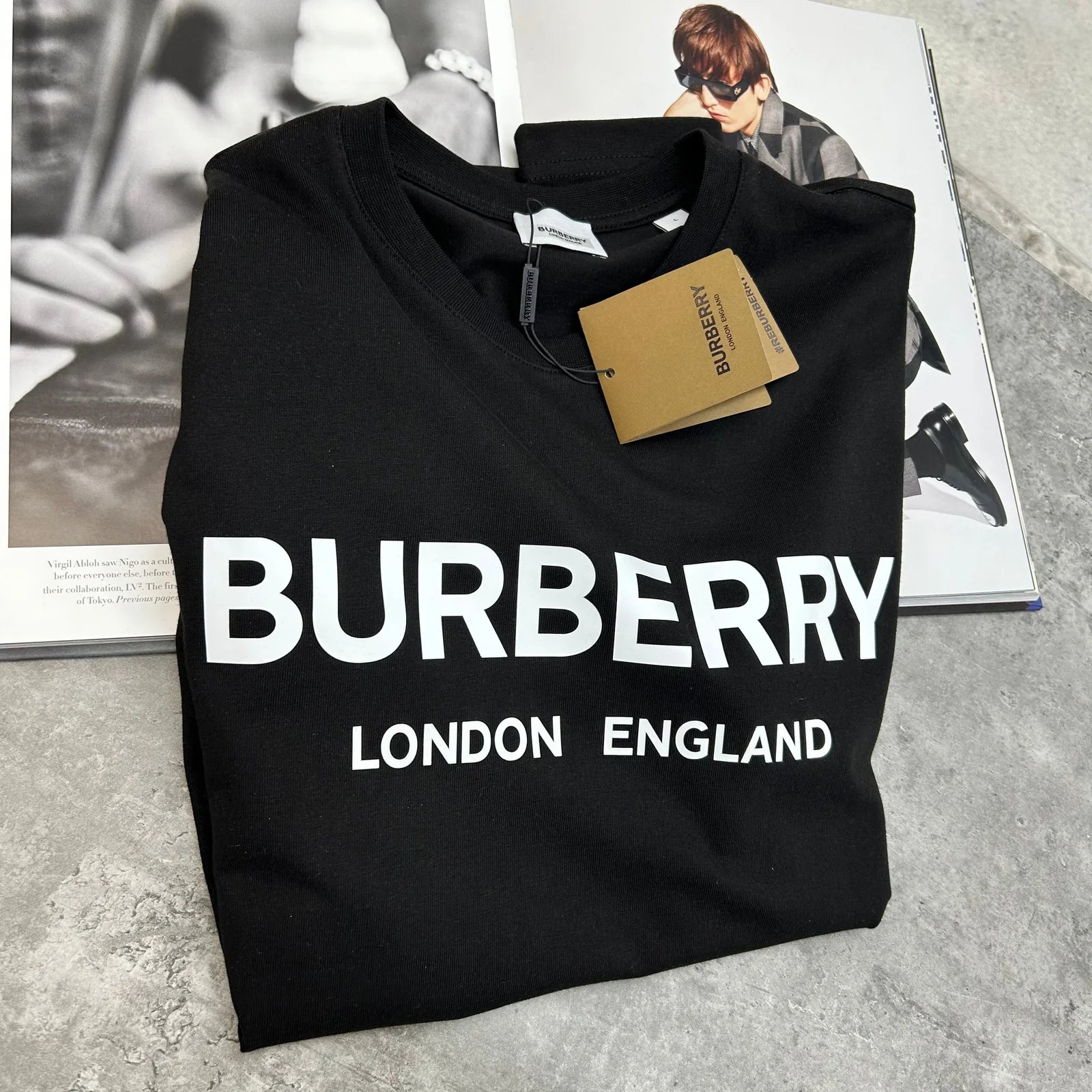 BURB T SHIRT - BLACK